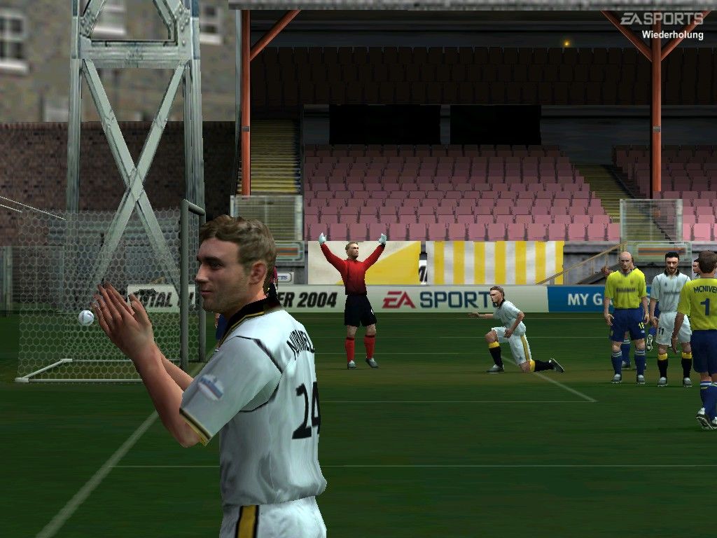 Обложка FIFA Football 2004